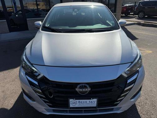 2025 Nissan Versa 1.6 SV