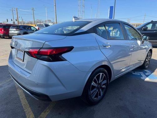 2025 Nissan Versa 1.6 SV