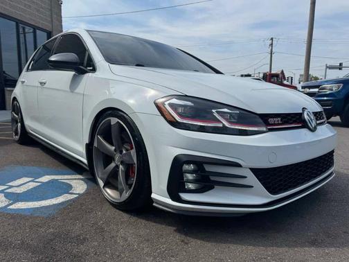 2019 Volkswagen Golf GTI 2.0T SE