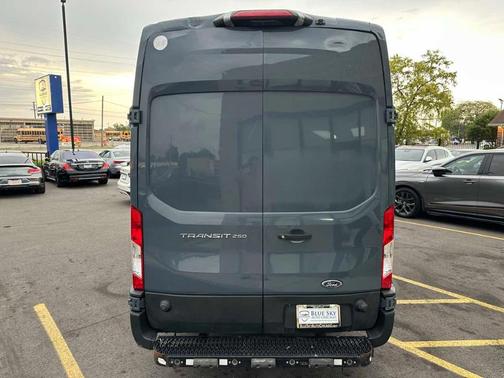 2020 Ford Transit-250 Base