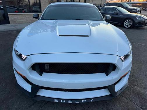 2016 Ford Shelby GT350 Base