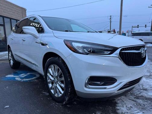 2018 Buick Enclave Essence
