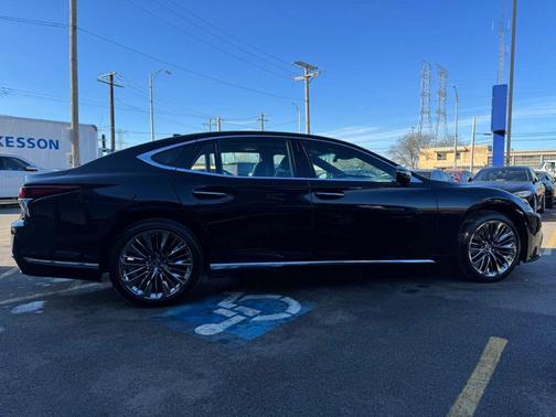 2019 Lexus LS 500 