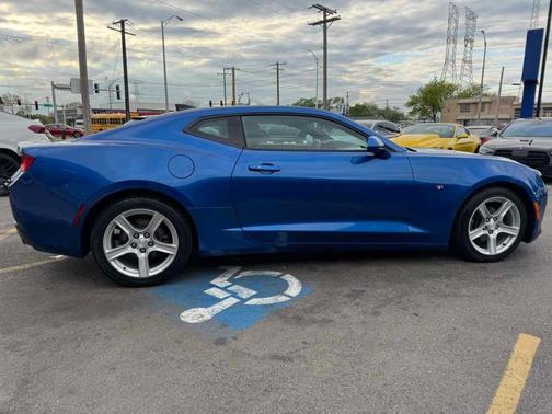 Hyper Blue Metallic 2016 Chevrolet Camaro 1LT
