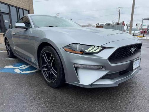 2020 Ford Mustang EcoBoost