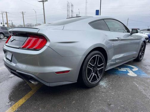 2020 Ford Mustang EcoBoost