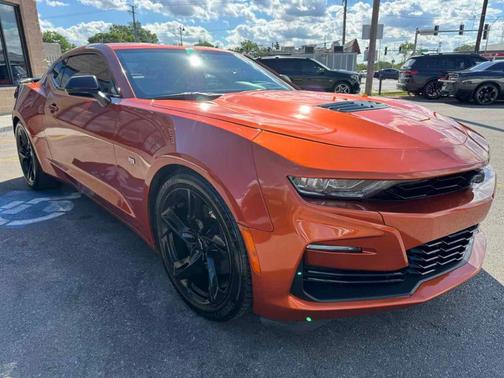 Vivid Orange Metallic 2022 Chevrolet Camaro 2SS