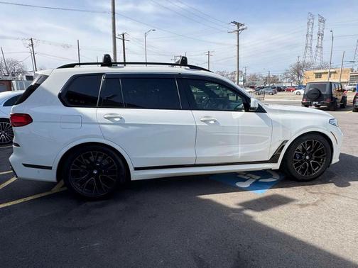 2020 BMW X7 M50i