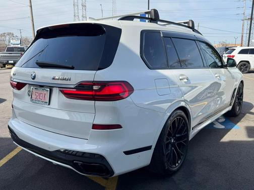 2020 BMW X7 M50i