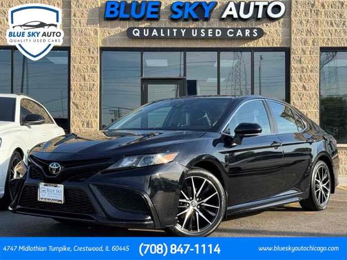 Midnight Black Metallic 2023 Toyota Camry SE