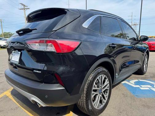 2021 Ford Escape SEL