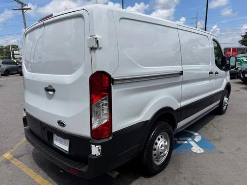 Oxford White 2021 Ford Transit-150