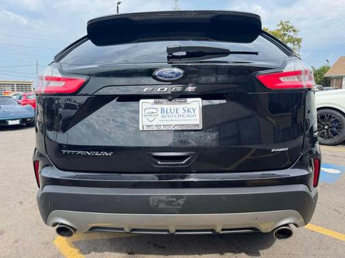 2022 Ford Edge Titanium