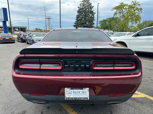 2017 Dodge Challenger SXT