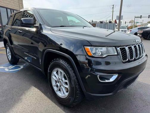 Diamond Black 2018 Jeep Grand Cherokee Laredo