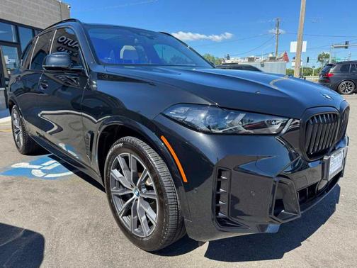 Black Sapphire Metallic 2026 BMW X5 xDrive40i