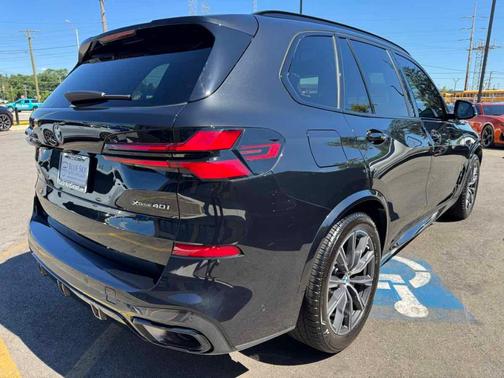 Black Sapphire Metallic 2026 BMW X5 xDrive40i