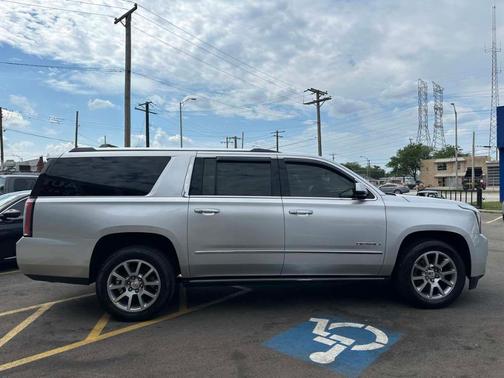 2017 GMC Yukon XL Denali