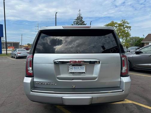 2017 GMC Yukon XL Denali