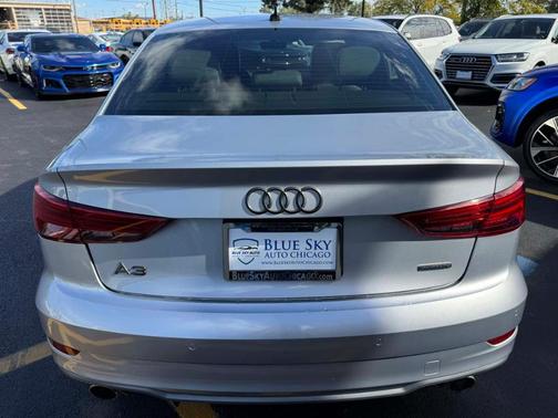 Florett Silver Metallic 2019 Audi A3 2.0T Premium