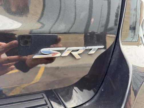 Brilliant Black Crystal Pearlcoat 2015 Jeep Grand Cherokee SRT