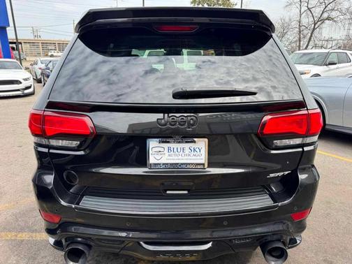 Brilliant Black Crystal Pearlcoat 2015 Jeep Grand Cherokee SRT