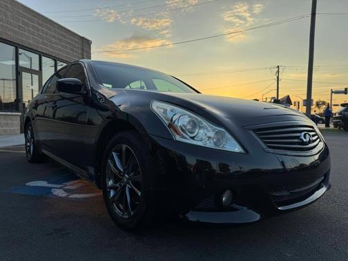 2011 INFINITI G37x Base