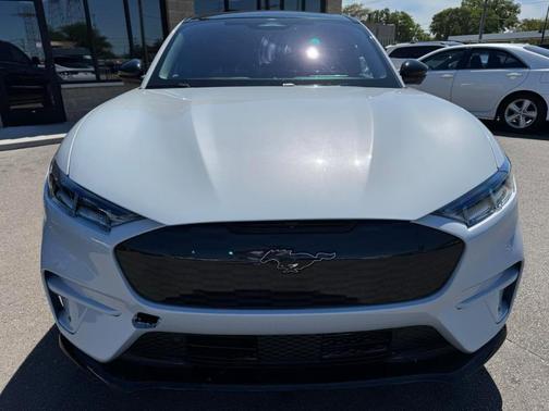 Space White Metallic 2021 Ford Mustang Mach-E GT