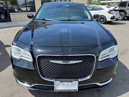 Gloss Black 2020 Chrysler 300 Touring