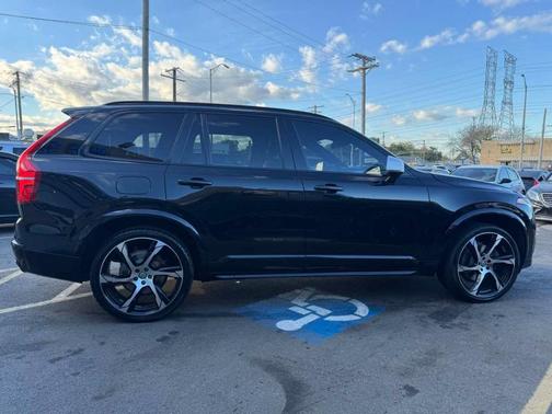 2018 Volvo XC90 T6 R-Design