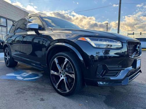 2018 Volvo XC90 T6 R-Design
