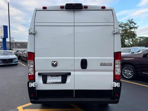 Bright White Clearcoat 2025 RAM ProMaster 2500 High Roof