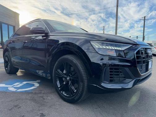 2019 Audi Q8 Prestige