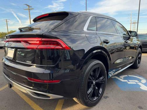 2019 Audi Q8 Prestige