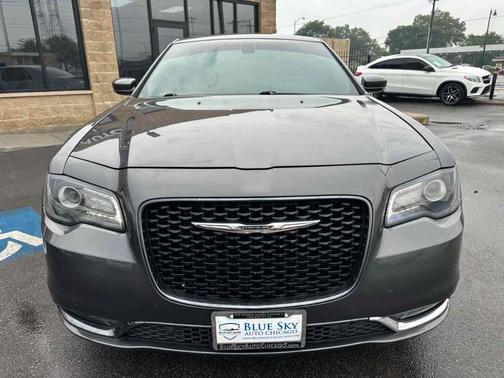 2016 Chrysler 300 S