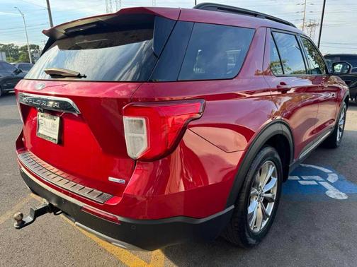 Rapid Red Metallic Tinted Clearcoat 2020 Ford Explorer XLT