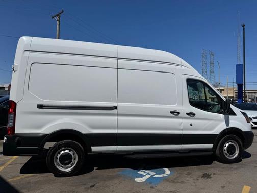 Oxford White 2019 Ford Transit-250 Base