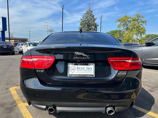 2017 Jaguar XE 35t Premium
