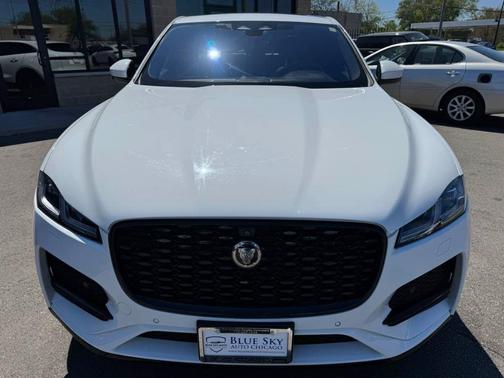 Fuji White 2021 Jaguar F-PACE S
