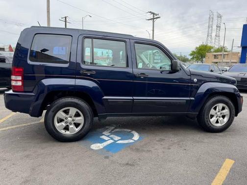 True Blue Pearl 2012 Jeep Liberty Sport