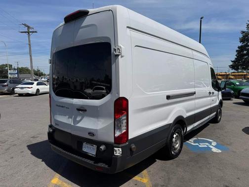 Oxford White 2018 Ford Transit-250 Base