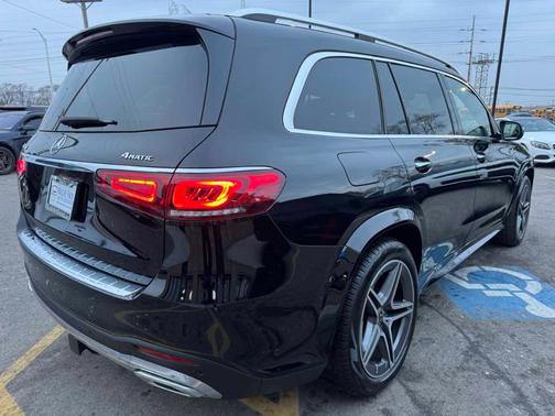 2022 Mercedes-Benz GLS 450 4MATIC