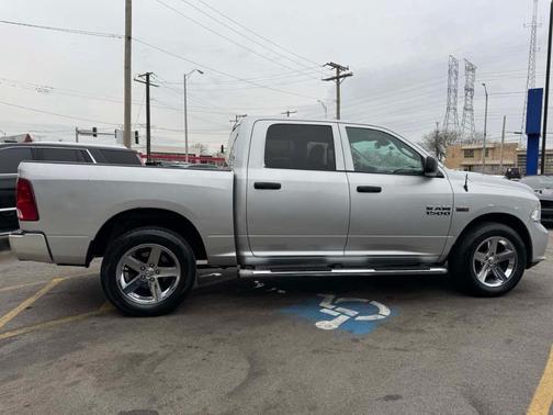 Bright Silver Clearcoat Metallic 2016 RAM 1500 Tradesman