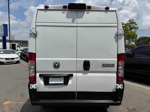 Bright White Clearcoat 2023 RAM ProMaster 2500 High Roof