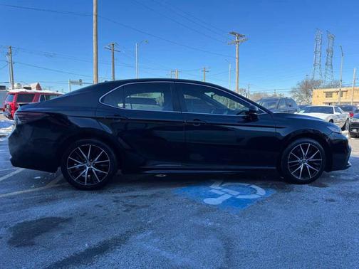 2021 Toyota Camry SE Nightshade