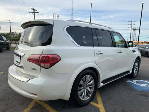 2016 INFINITI QX80