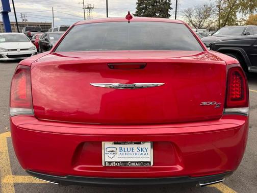 2017 Chrysler 300 S