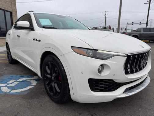 2017 Maserati Levante Base