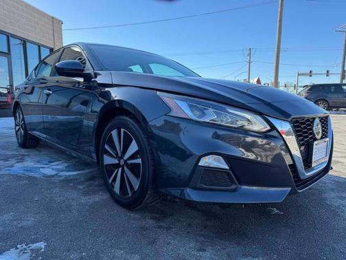 2022 Nissan Altima 2.5 SV