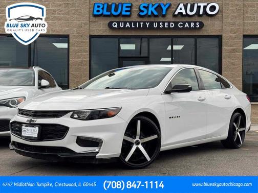 Summit White 2018 Chevrolet Malibu LT